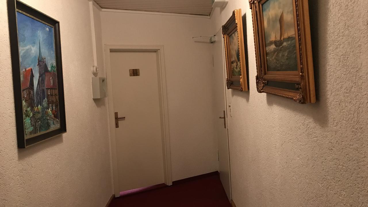 אונה Hotel-Nachtwaechter מראה חיצוני תמונה